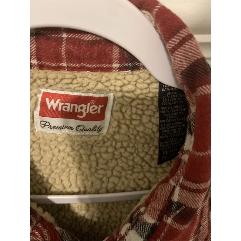 Wrangler red plaid sherpa-lined flannel shirt jacket, size XL 0030